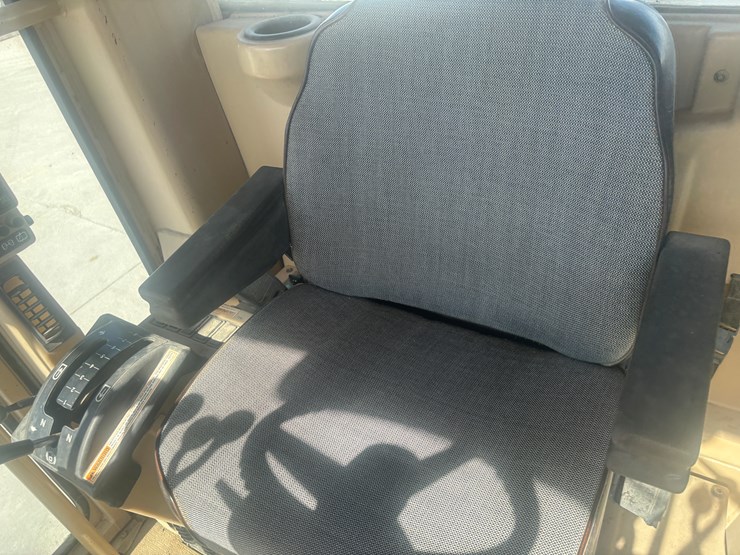 caterpillar-140h-vhp-image-27