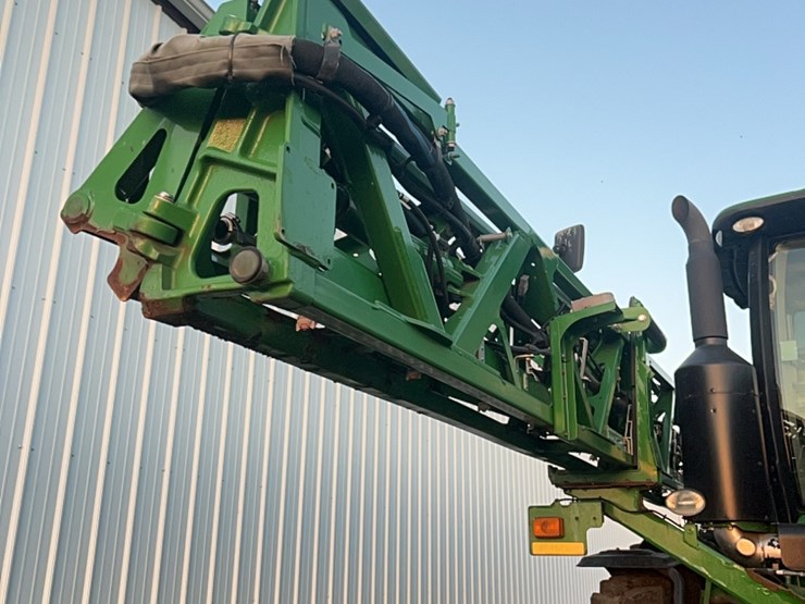 2014-john-deere-r4030-image-158