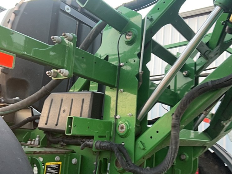 2014-john-deere-r4030-image-11