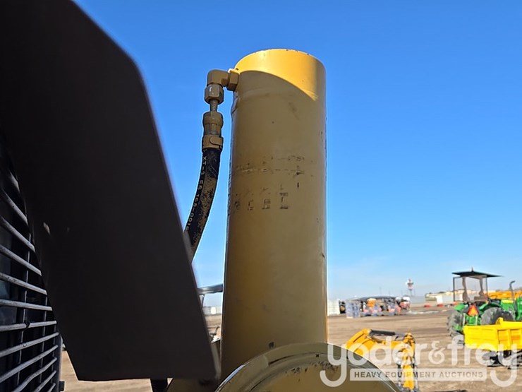 2005-caterpillar-140h-vhp-plus-image-70