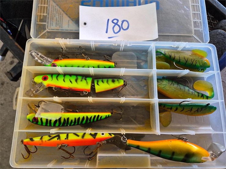 fishing-lures-and-tackle-box-image-1