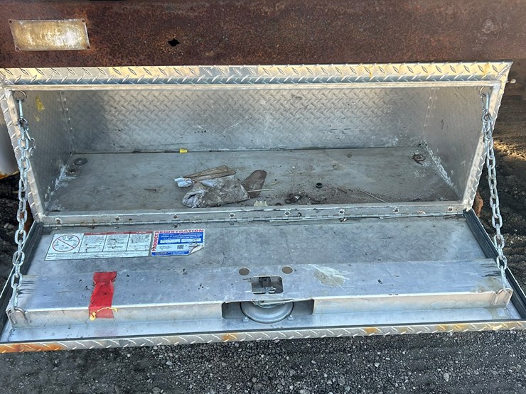 2005-ford-f550-image-29