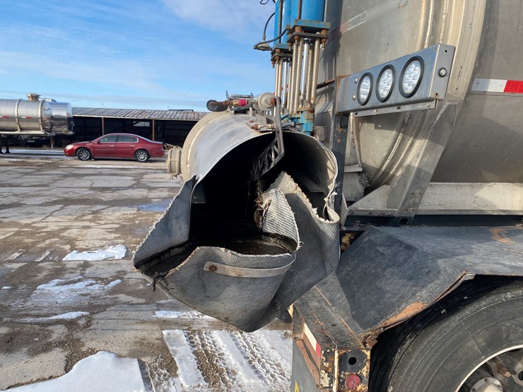 1980-trailmobile-tanker-image-27