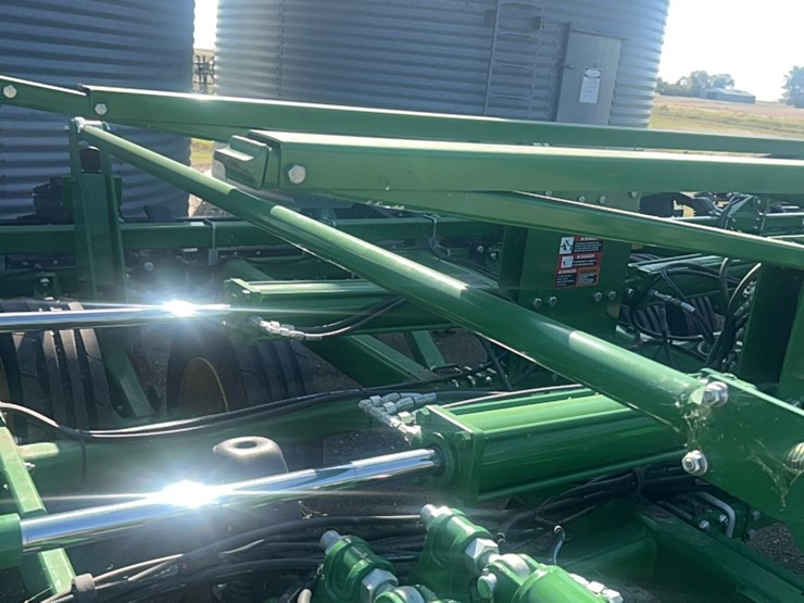 2022-john-deere-52-image-92