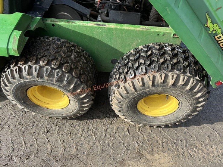 john-deere-gator-image-9