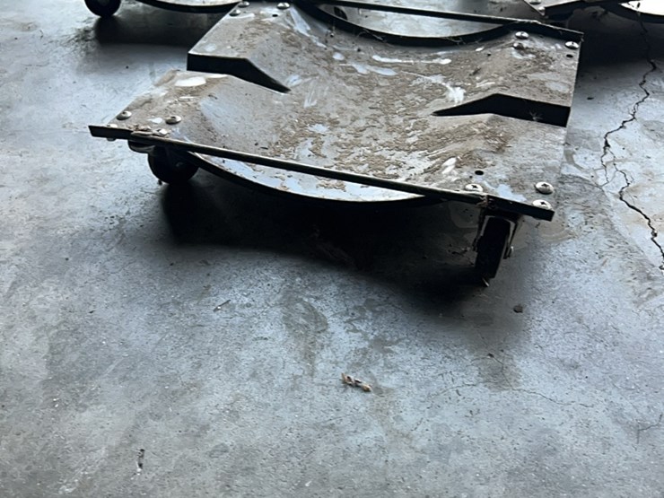 (4)-rolling-stands-for-truck-tires,-can-also-be-used-for-other-heavy-items-image-12