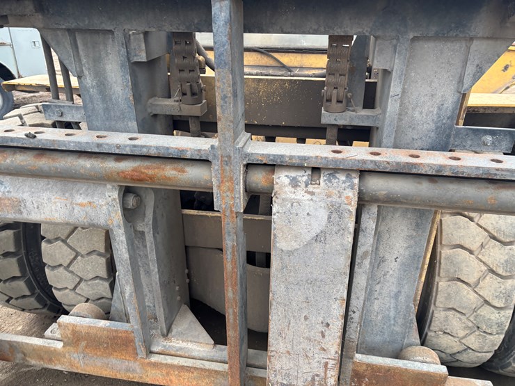 #2302-•-hyster-275-forklift-image-47