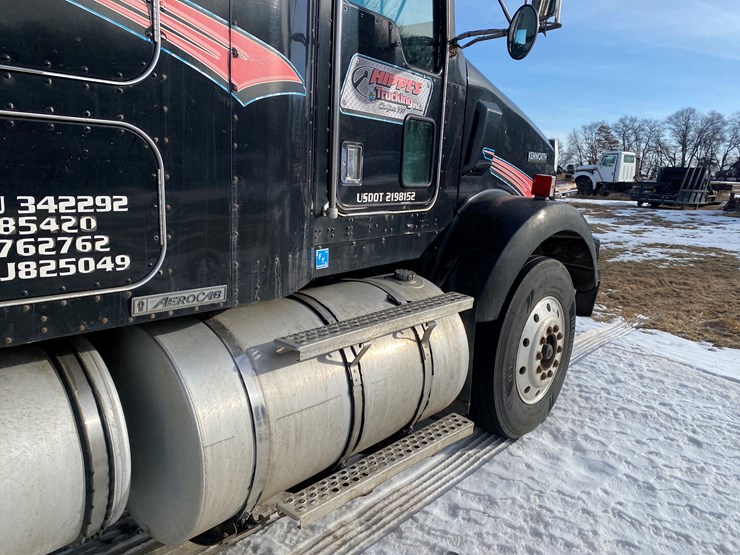 1999-kenworth-t800-image-34