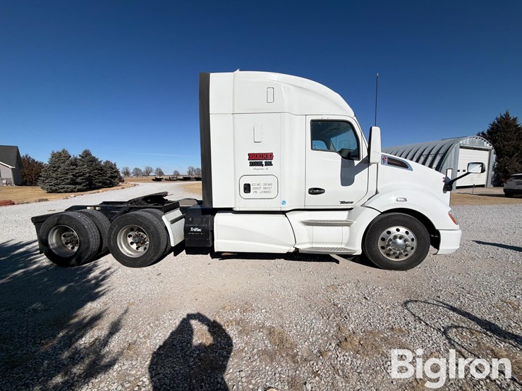 2018-kenworth-t680-image-4