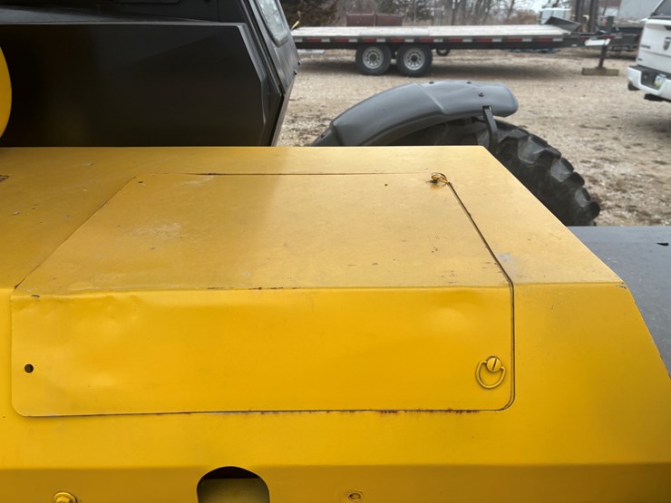 #2310-•-2004-gehl-rs8-telehandler-image-57