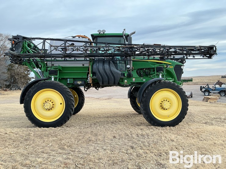 2014-john-deere-4830-image-4