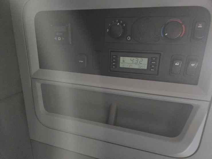 2019-kenworth-t680-image-72