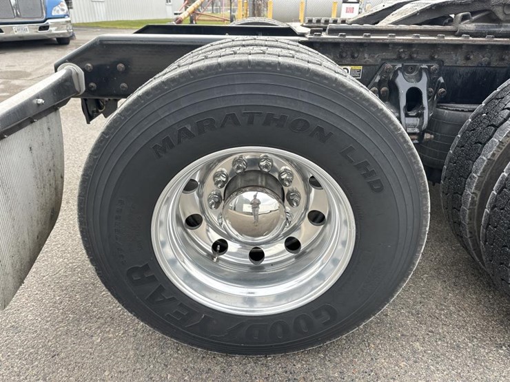 2020-kenworth-t680-image-58