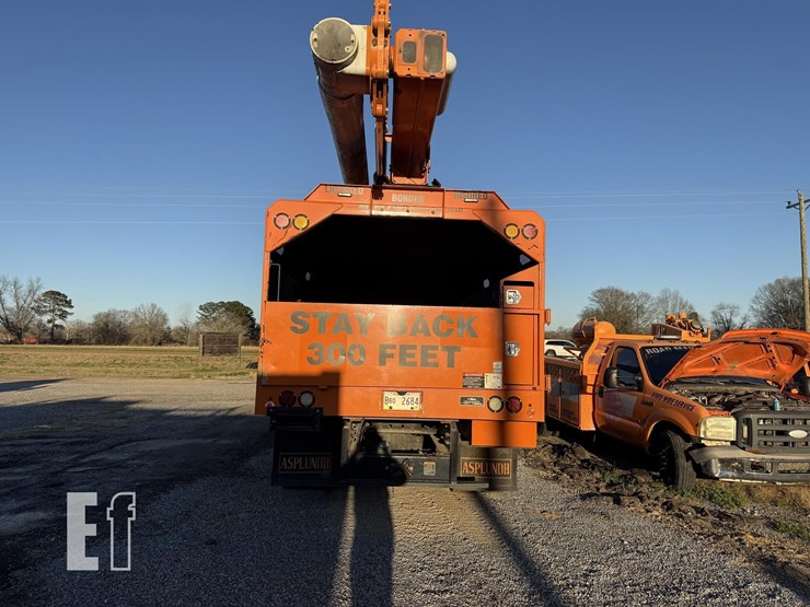 2010-ford-f750-image-4