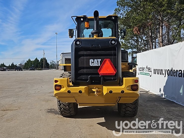 2026-caterpillar-930-image-4