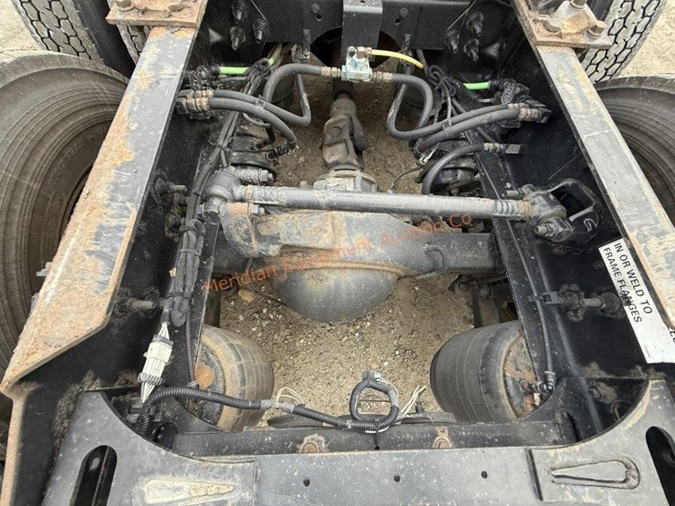 2017-international-prostar-image-50