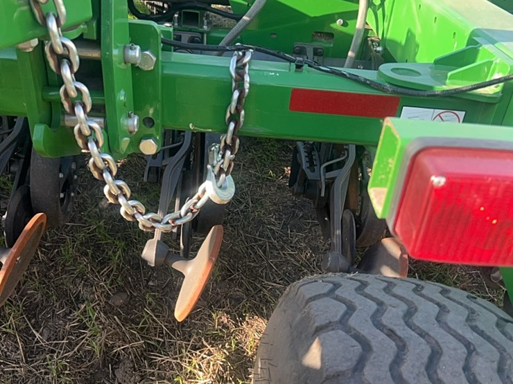 2018-john-deere-1910-image-162