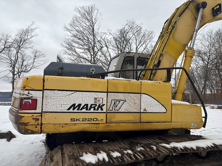 #2283-•-kobelco-sk-220-mark-iv-excavator-image-14