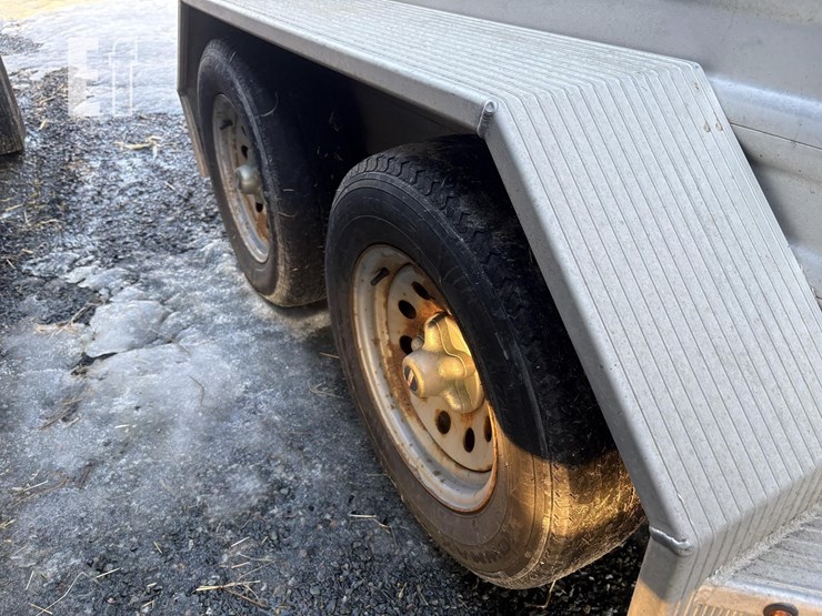 2012-featherlite-16-ft-image-3