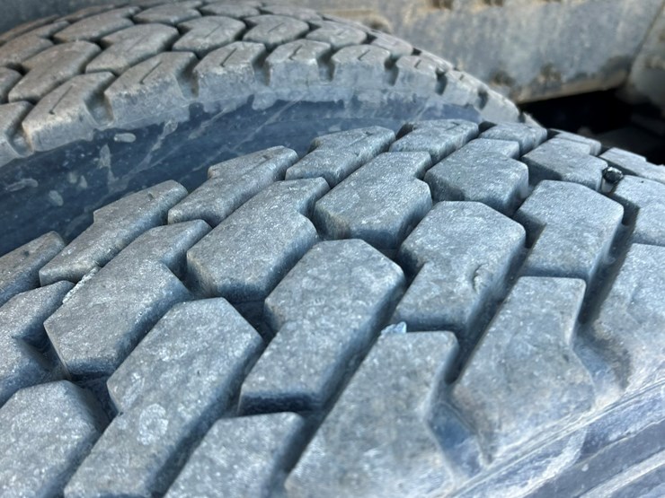 2002-international-7400-image-77