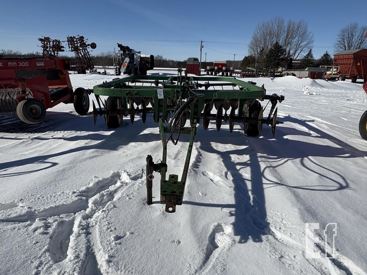 john-deere-210-image-2