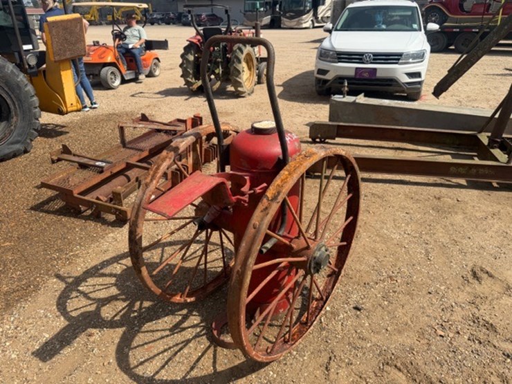 #6460-•-fire-extinguisher-image-4