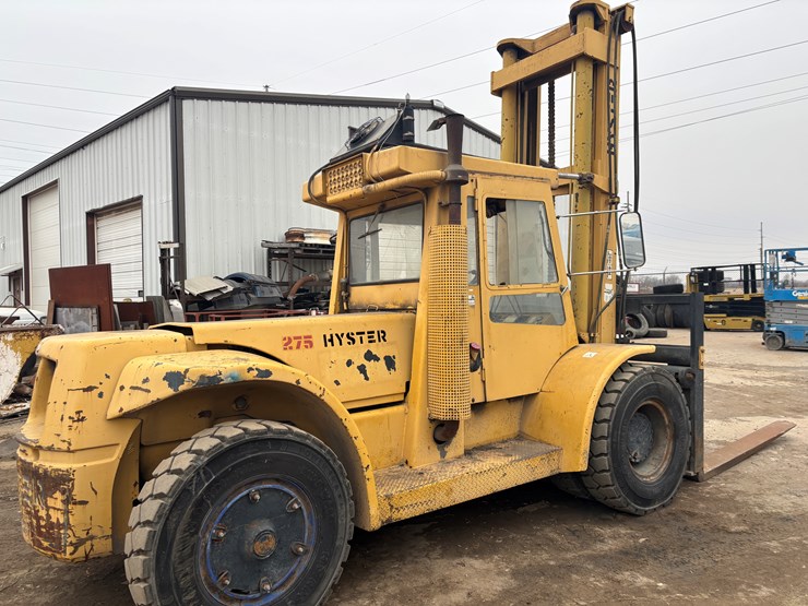 #2302-•-hyster-275-forklift-image-4