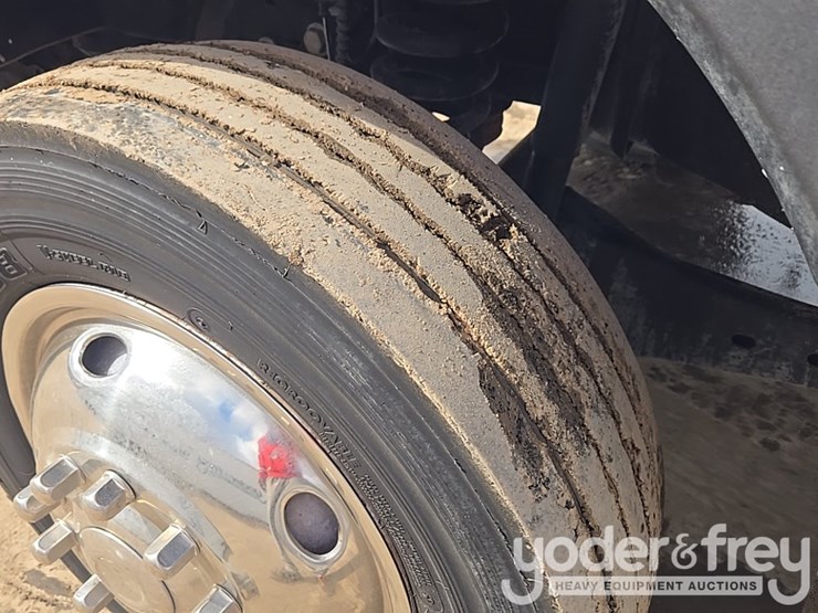 2019-ford-f550-image-10