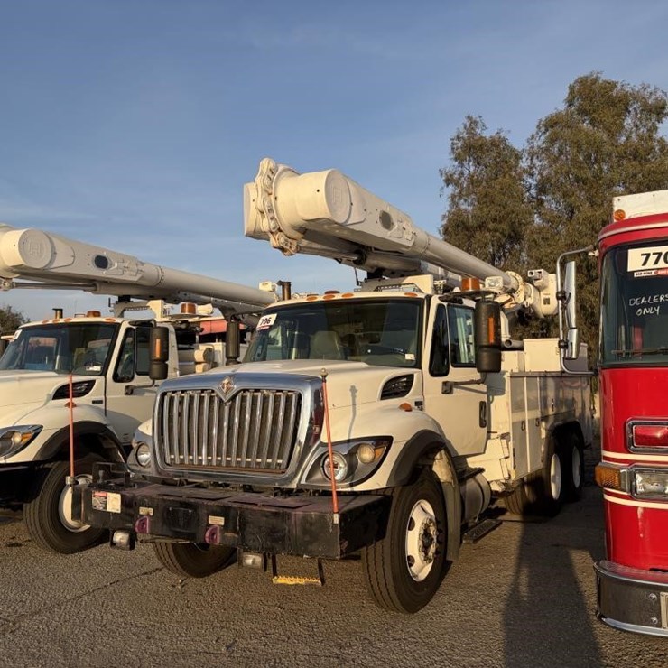 2012 INTERNATIONAL WORKSTAR 7400