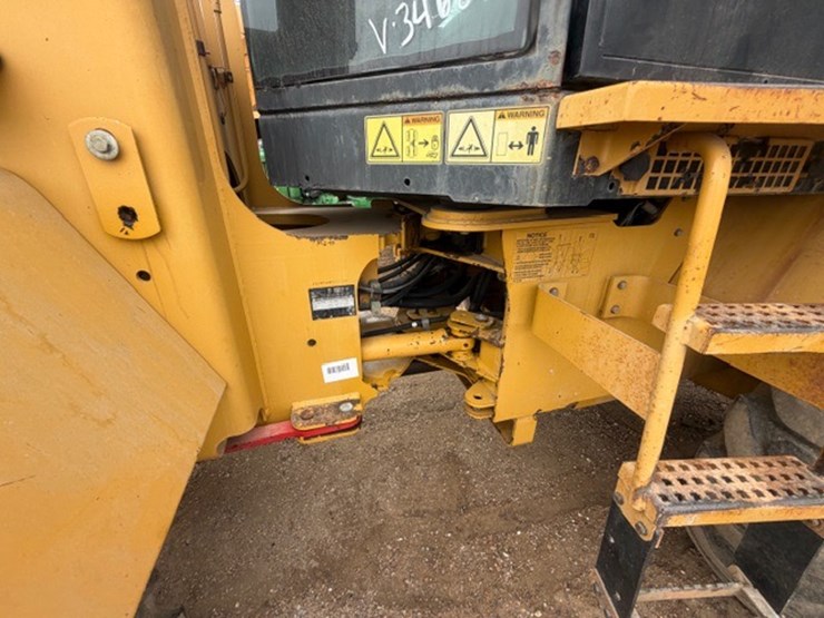 caterpillar-914g-image-15