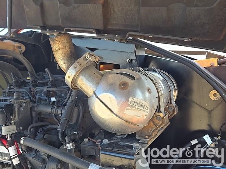 2017-jlg-600aj-image-59