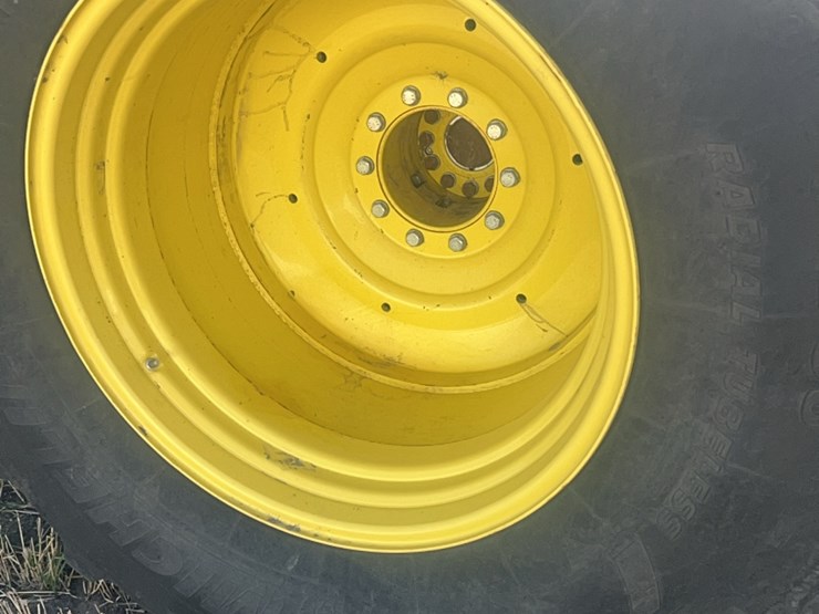 2016-john-deere-9520r-image-90