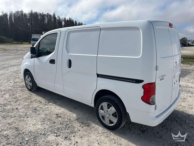 2018-nissan-nv200-image-4