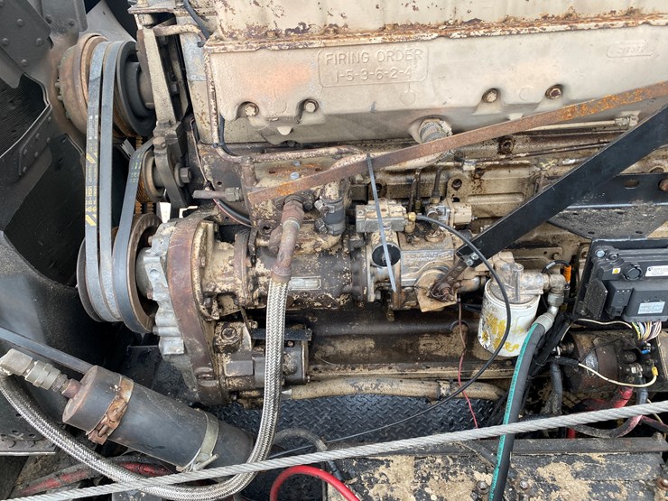 #400-•-1988-freightliner-boom-pump-truck-(has-wi-title)-(arpin,-wi)-image-52