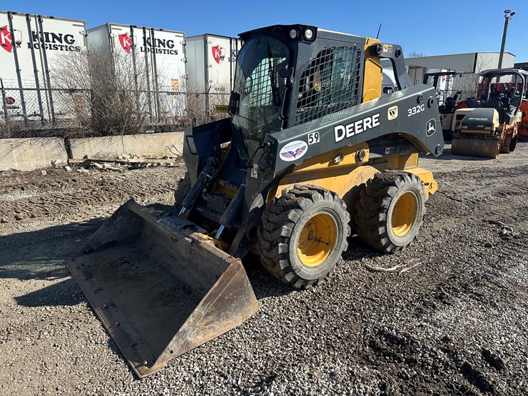 deere-332g-image-1