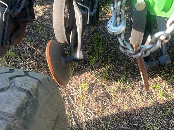 2018-john-deere-1910-image-138