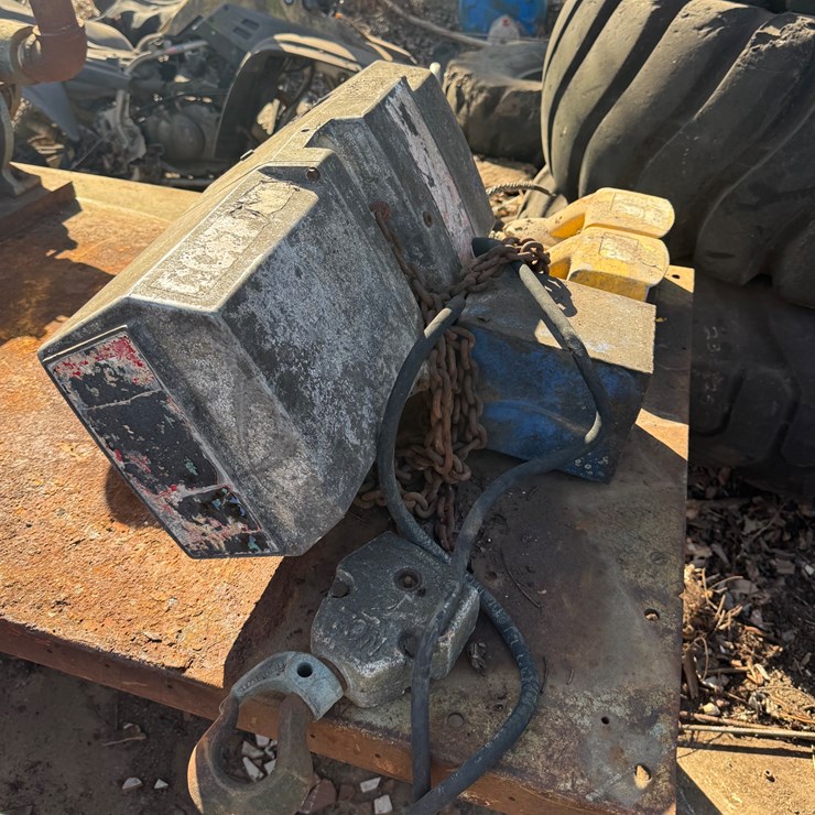 #27 • 2 ton electric chain hoist