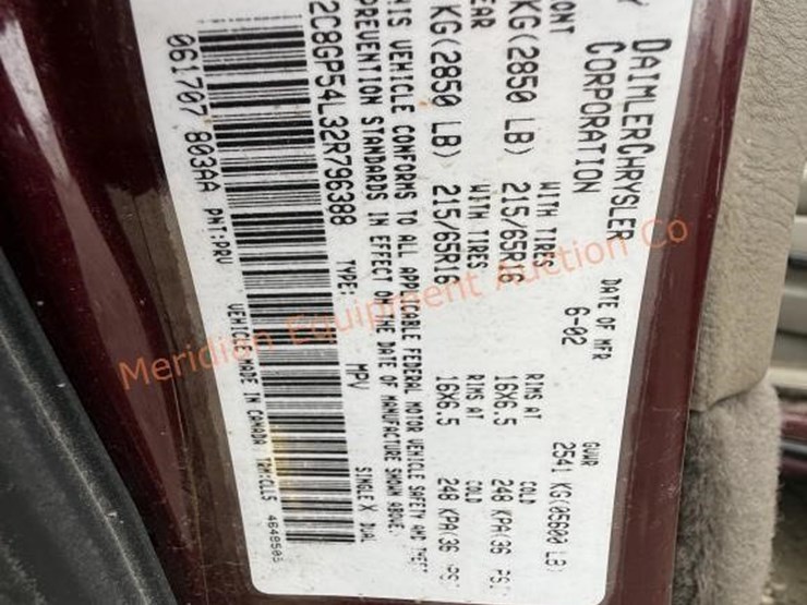 2002-chrysler-town-&-country-image-33