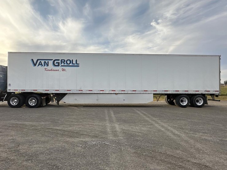 2016-utility-53'-image-2