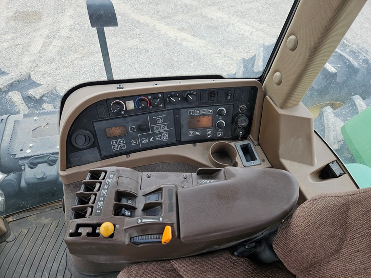 2010-john-deere-9530-image-9