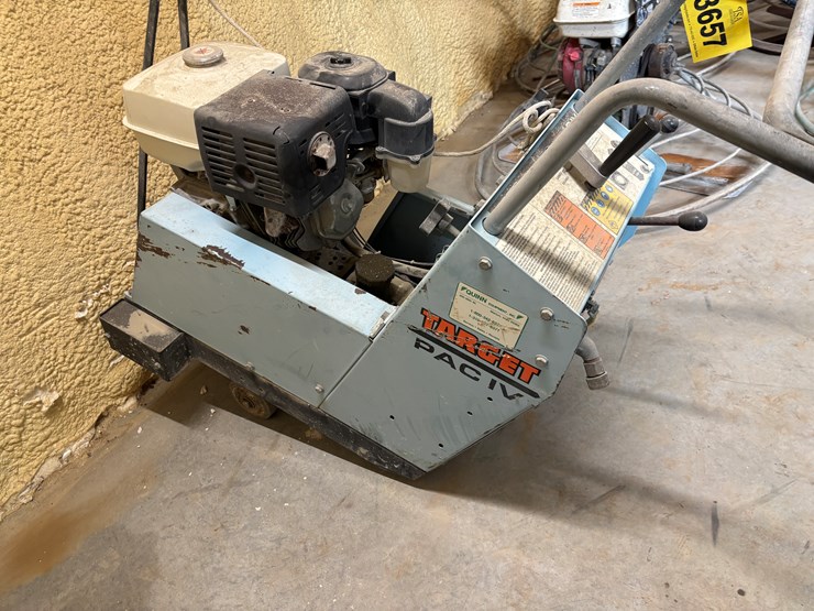 #3657-•-target-pac-iv-walk-behind-concrete-saw-image-3