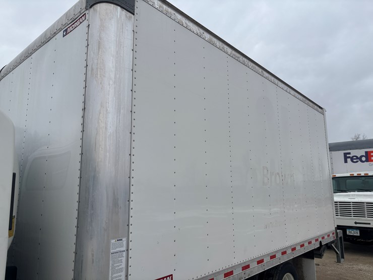 2021-isuzu-npr-hd-image-28