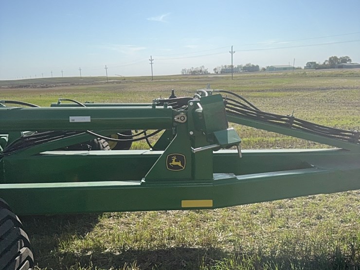 2023-john-deere-h-image-64