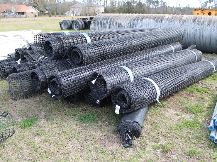 #34280-•-baselok-polyproplene-black-fencing-image-1