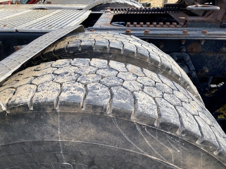 2000-kenworth-t800-image-22