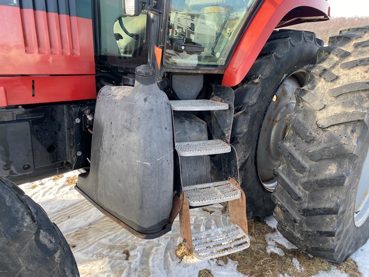 #125-•-2001-case-mx200-magnum-tractor-(colfax,-wi)-image-19