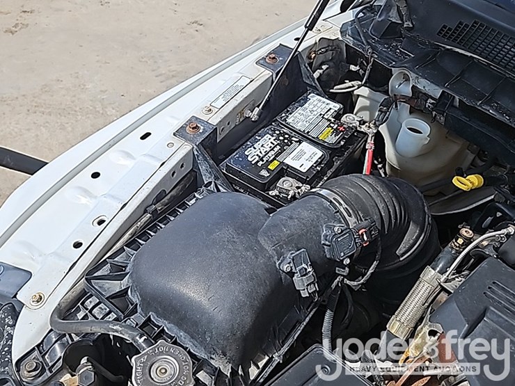 2010-dodge-ram-3500-image-19