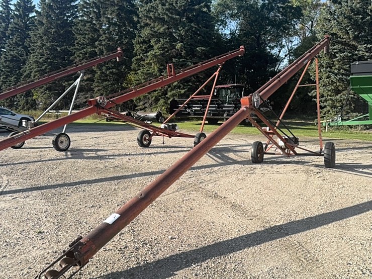 sakundiak-44’x7”-auger-w/10-hp-single-ph-220-baldor-electric-motor,-equipped-with-12-v-lift-￼-image-4