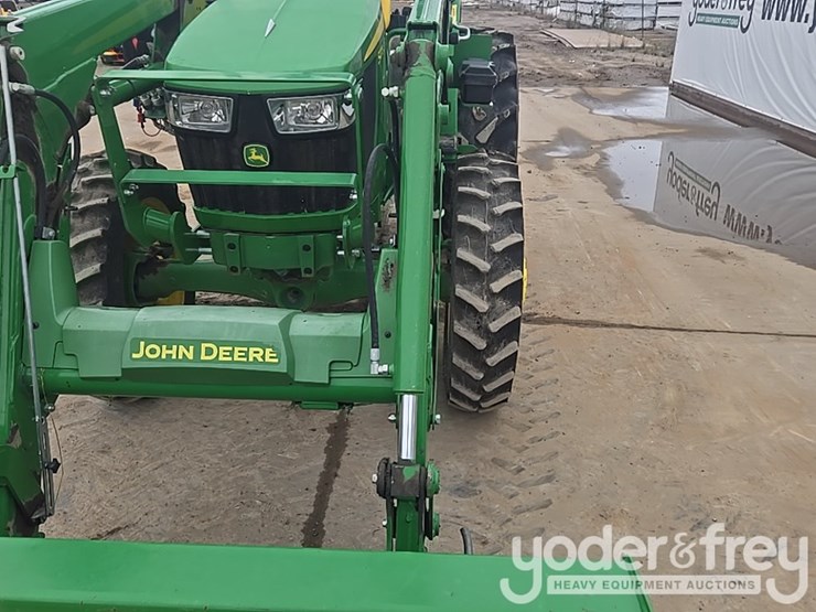 2020-john-deere-5075e-image-9