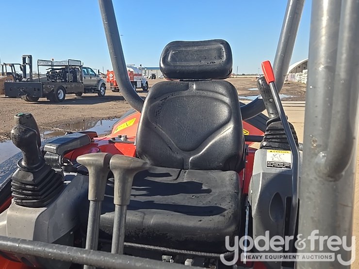 2022-kubota-u25-image-71